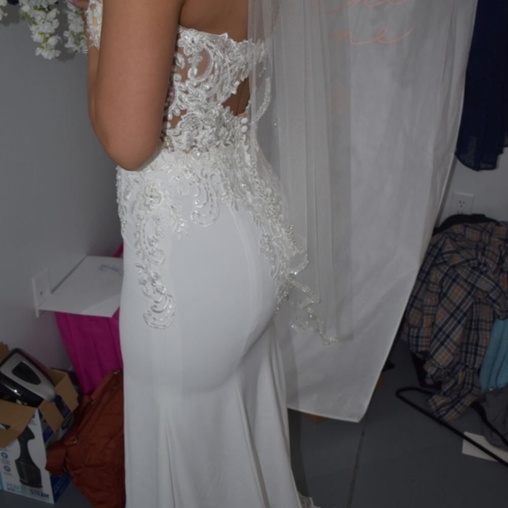 David's Bridal White Lace Wedding Dress